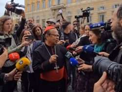 Kardinal Suharyo Tiba di Roma-Siap Mengikuti Konklaf Pemilihan Paus Baru