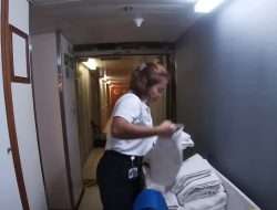 Apa Sih Kerjaan Crew Cabin Steward? Lihat Serunya Jadi ‘Housekeeper’ di Kapal Pesiar!