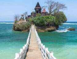 Tujuh Pantai Indah Malang yang Harus Dikunjungi, Ada yang Mirip Bali dan Raja Ampat